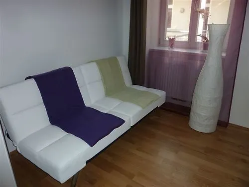 Govienna Modern Apartment